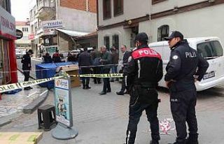 Cinnet getiren anne, 2 aylık bebeğini 6. kattan...