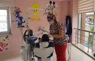 Çocukların diş hekimi korkusu çizgi film karakterleriyle...