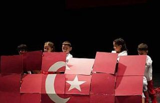 Çocukların gösterisi mest etti