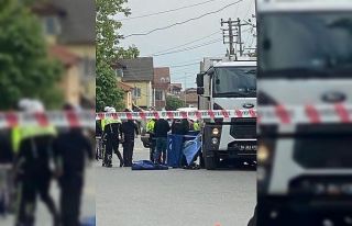 Çöp kamyonunun altında kalan adam hayatını kaybetti