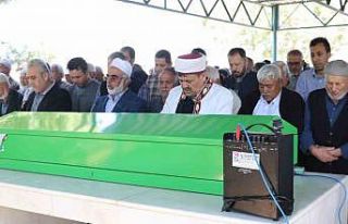 Damatlarının öldürdüğü anne ve kızının cenazesi...