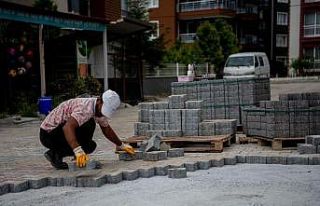 Davutlar Mahallesi’nin yolları yenileniyor