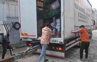 Deprem bölgesinde görev yapan nakliye firmasının...