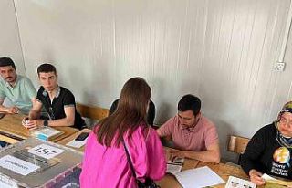 Depremin merkezi Kahramanmaraş’ta oy kullanma işlemi...