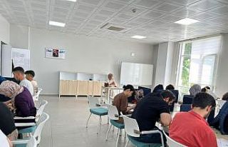 Depremzede öğrencilere eğitim desteği