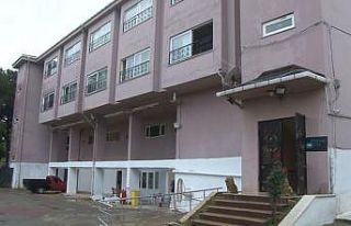 Depremzedeler önce kovuldu sonra saldırıya uğradı