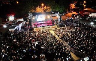Didim Vegfest konser ile sona erdi
