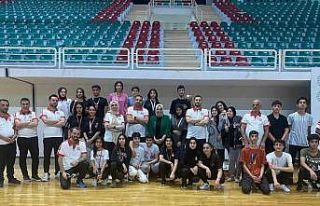 Diyarbakır gençleri Curling’te buluştu