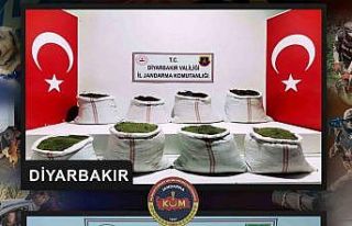 Diyarbakır ve Gaziantep’te toplam 278 kilo uyuşturucu...
