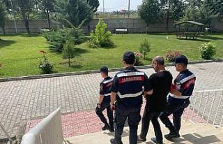 Diyarbakır’da firari hükümlüler jandarmadan...