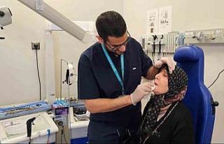 Dudağında kitle bulunan hasta 4 saatlik ameliyat...