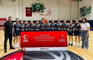 Düzce Atletik U18 Türkiye şampiyonasına galibiyetle...