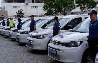 Edirne Emniyet Müdürlüğüne hibe edilen 21 ekip...