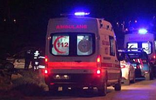 Edirne’de mültecileri taşıyan araç kaza yaptı:...