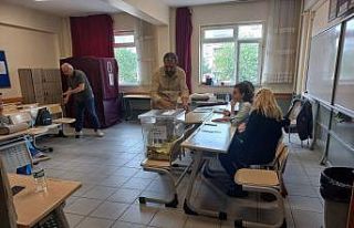 Edirne’de oyların sayım işlemleri sürüyor