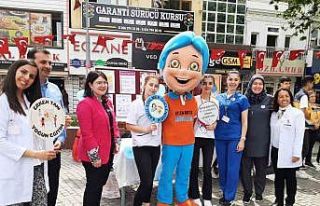 Edremit’te meydanda sağlık fuarı