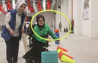 Elazığ’da engelli bireyler doyasıya eğlendi