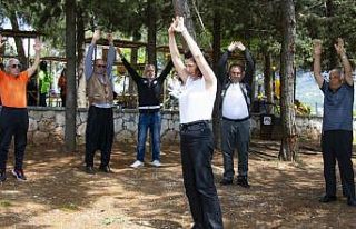 Emekli evi sakinleri, Darısekisi Örnek Köyü’nü...