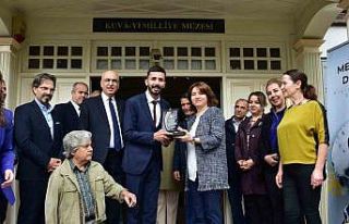 Engelli sanatçılar Doğan ve Elaldı’dan karma...