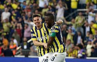 Enner Valencia, Alex de Souza’nın rekorunu kırdı