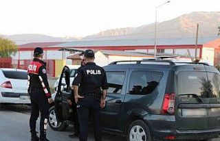 Erzincan’da nisan ayında 60 aranan şahıs ile...