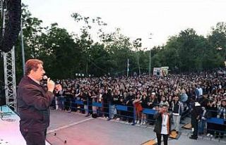 Esenlerli gençlere bayram hediyesi