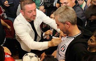 Eski Milli Futbolcu Nihat Kahveci Akşehirlilerle...