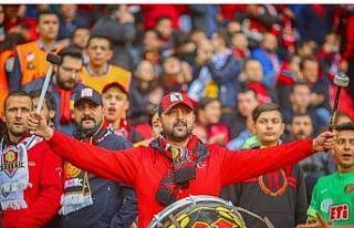 Eskişehirspor taraftarlarından ilginç hassasiyet...