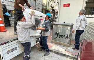 Evi yanan aileye yardım eli