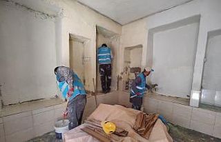 Eyyübiye’de selden etkilenen tüm evler boyanıyor