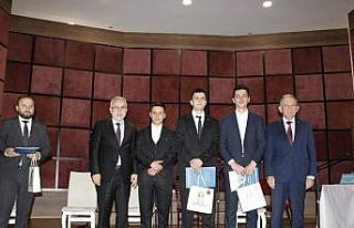 Ezbere 40 Hadis Okuma Yarışmasında dereceye giren...