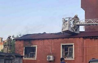 Fatih’te gecekondu yangını paniğe neden oldu