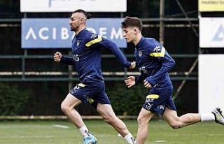 Fenerbahçe, Giresunspor maçının hazırlıklarını...