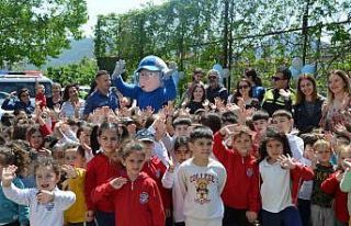 Fethiye’de “Trafik Haftası” Anaokulu öğrencileri...