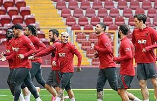 Galatasaray, Başakşehir maçı hazırlıklarını...