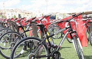 Gaziantep’te bin 27 çocuk için sünnet şöleni