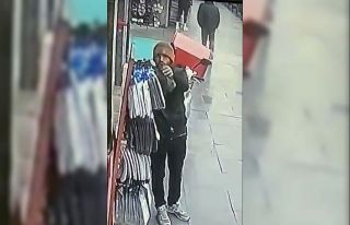 Gaziosmanpaşa’da şapka ve çorap çalan şahıs...