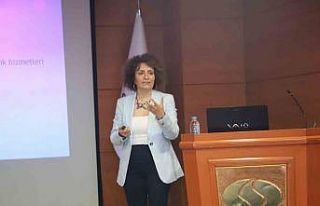 Geçmişten günümüze hemşirelikte değerler sempozyumu