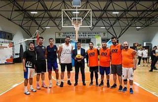 Gençler geleneksel 19 Mayıs etkinliklerinde buluştu