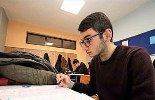 Gençler YKS provasında