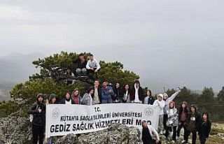 Gençlerden Murat Dağı yürüyüşü