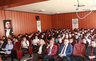 Gençlerle kariyer günleri etkinliğinde bir araya...