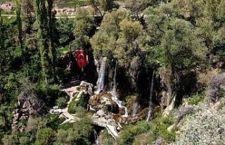 Gizli cennet Sızır Şelalesi, ziyaretçi akınına...