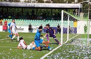 Göz-Göz’ün Süper Lig hayali seneye kaldı