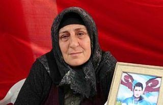 Gözü yaşlı anneden evladına ‘teslim ol’ çağrısı