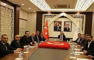 Hakkari’de “OSB Müteşebbis Heyeti Toplantısı’...