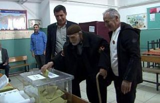 Hastanede “Oyumu vereyim de öyle öleyim” diyen...