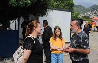 Hataylılar hem oy kullandı hem hasret giderdi