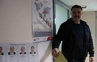 Havaalanında sandıklar doluyor