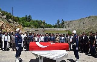 Hayatını kaybeden asker son yolculuğuna uğurlandı